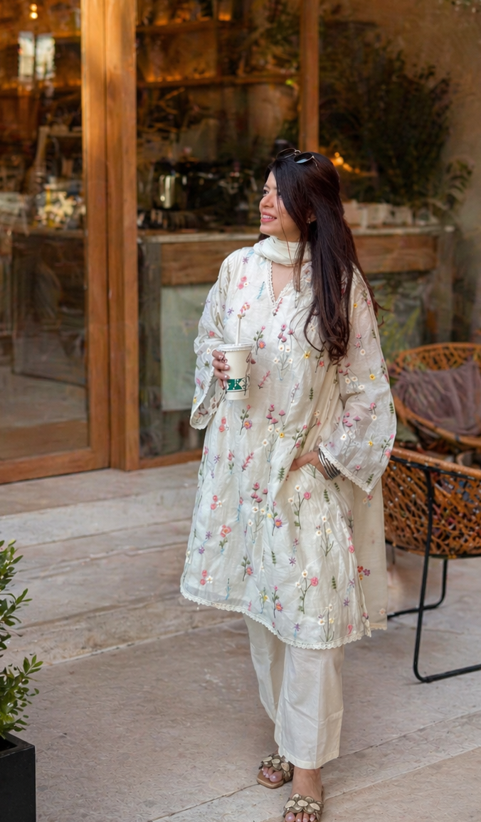 Rida White Floral Embroidered Suit Set