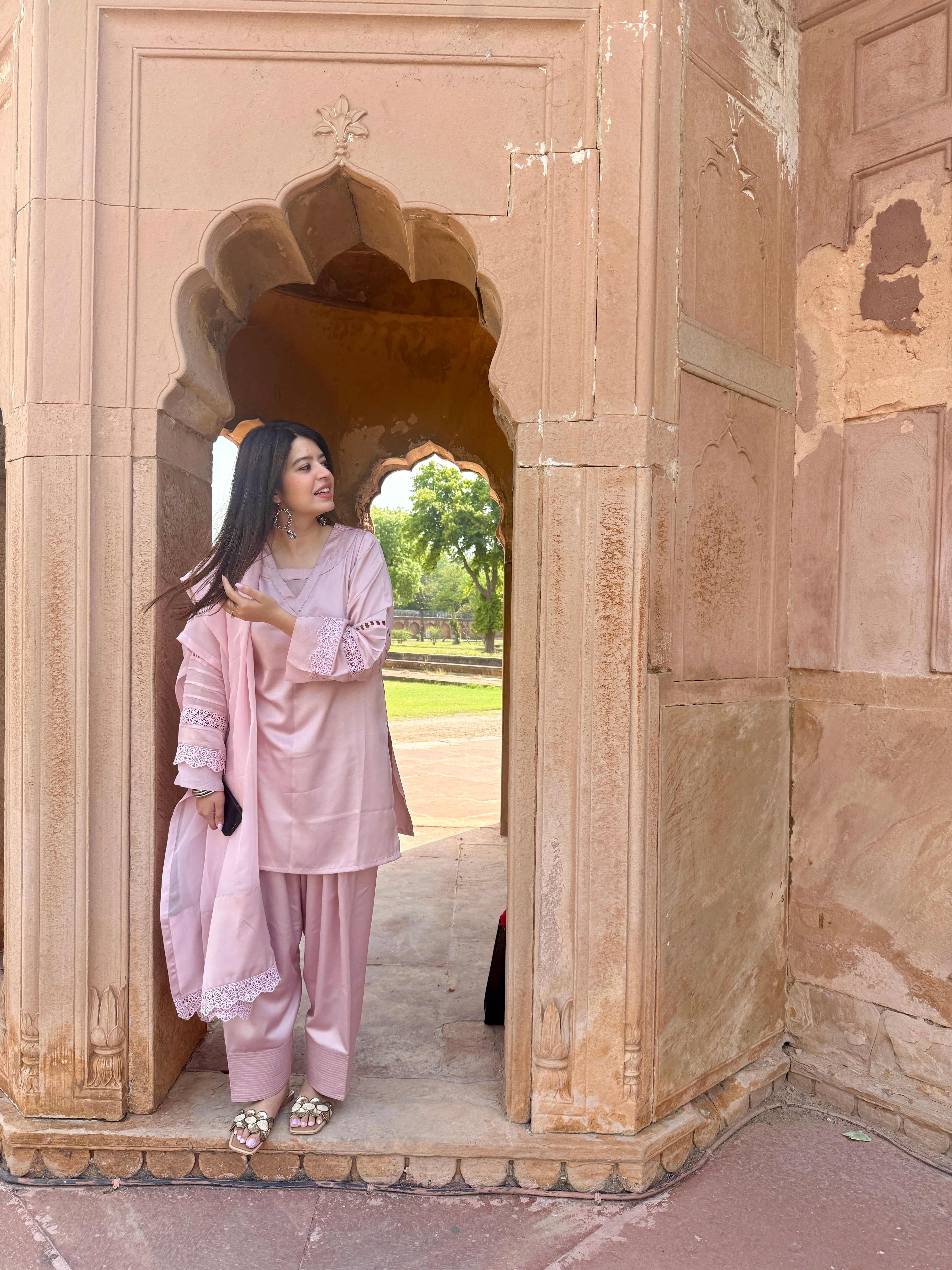 Mahira Rose Pink Farshi Suit Set