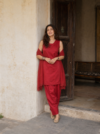 Mahira Red Farshi Suit Set